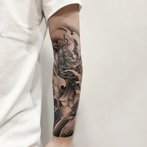 קעקוע צמחי לוטוס עם קוי משחק, עמיד למים ולשחיקה, מחזיק 1-2 שבועות